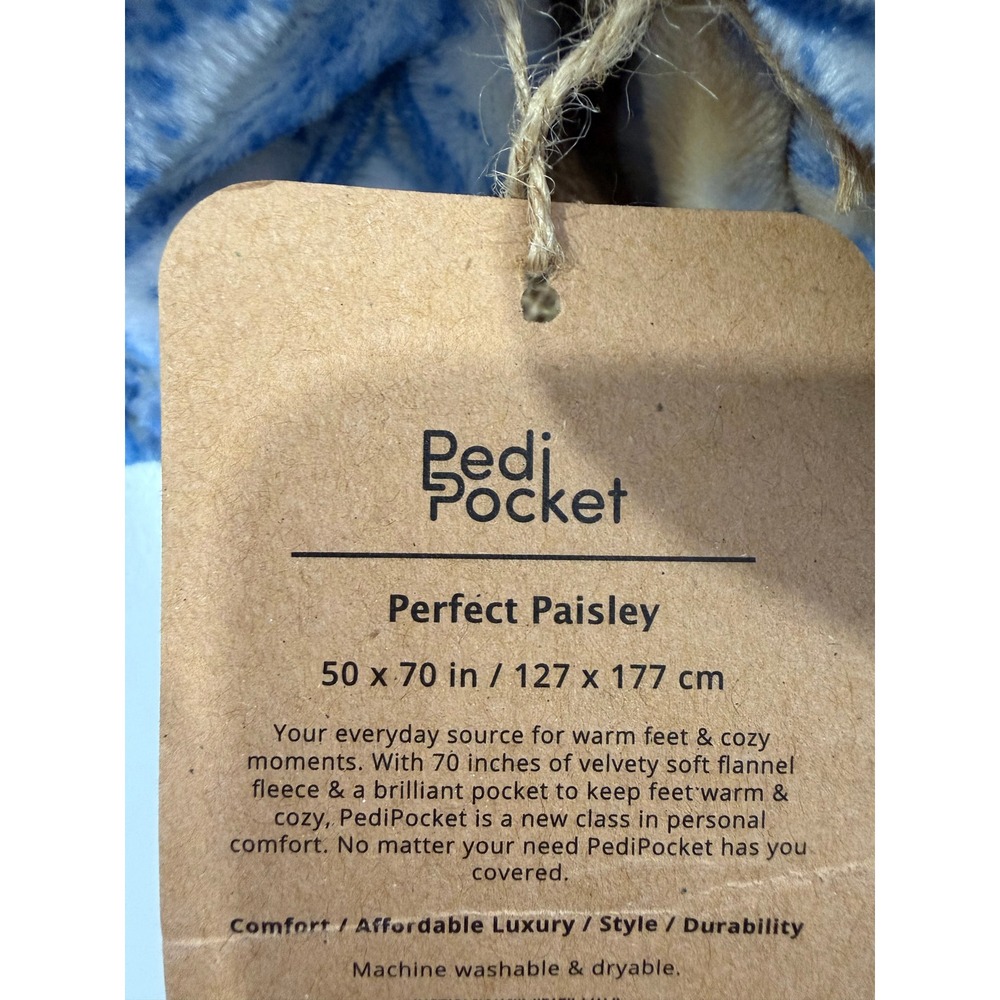 PediPocket Perfect Paisley Fleece Throw Blanket with Foot Pocket Blue 50x70 NEW - Picture 3 of 4